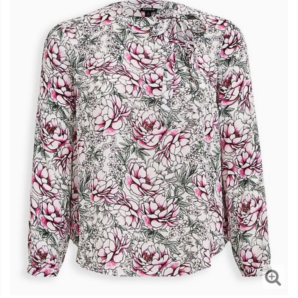 Torrid New With Tags Long Sleeve Tie Neck Blouse Size 4